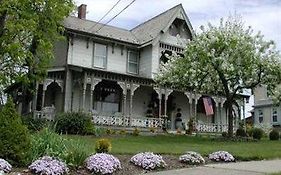 Rocking Horse Inn Ravenna Ohio